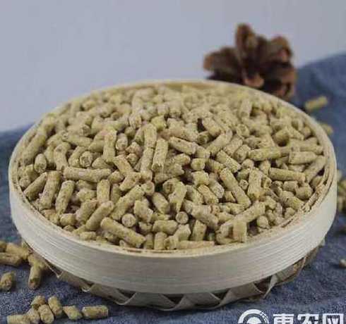 肉鸭饲料大概多少钱一吨 肉鸭各阶段怎么配饲料